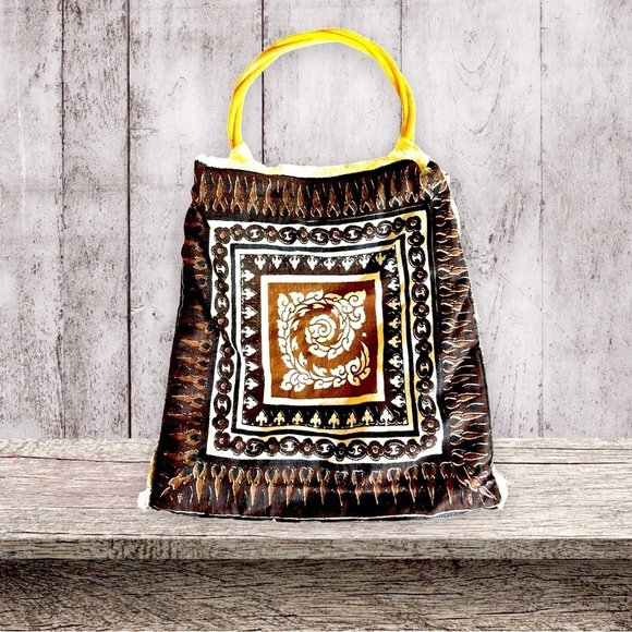 Handmade Double-sided Handbag with Bohemian Graphic - Picture 1 of 10